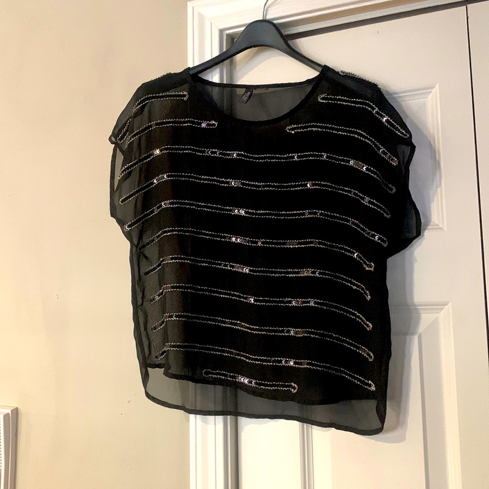 Blouse with sequins